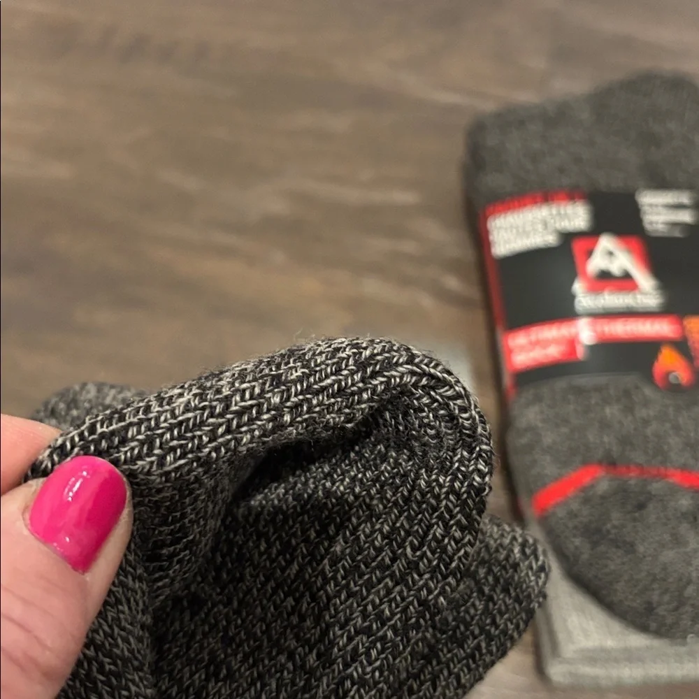 Avalanche Ultimate Thermal crew socks all day warmth, 2 pairs